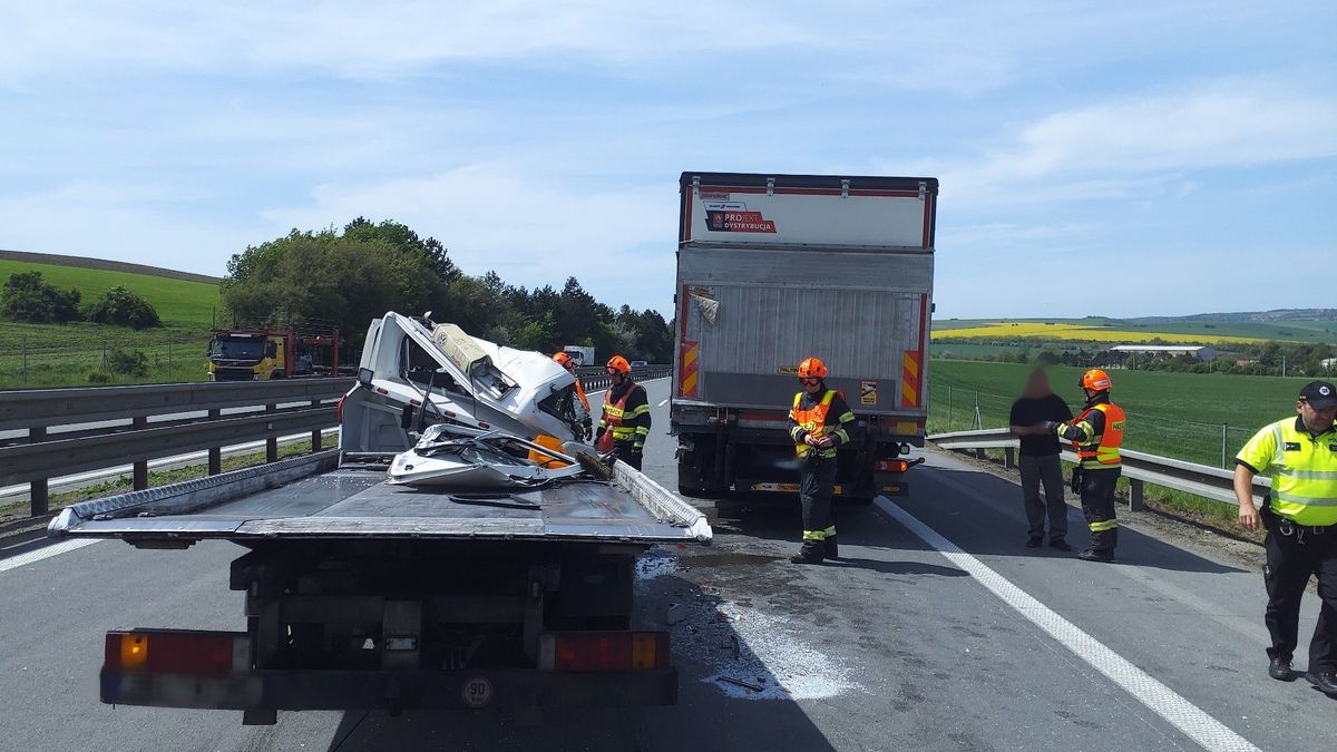 Nehody komplikovaly dopravu v okolí Brna, stála i dálnice D1